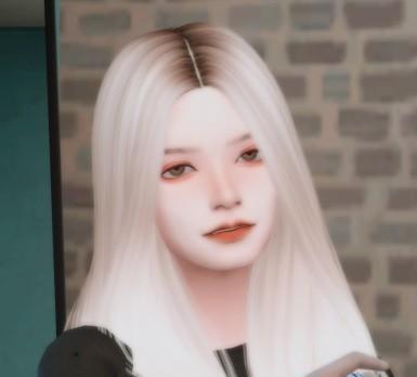 新出窝的漂亮姐姐