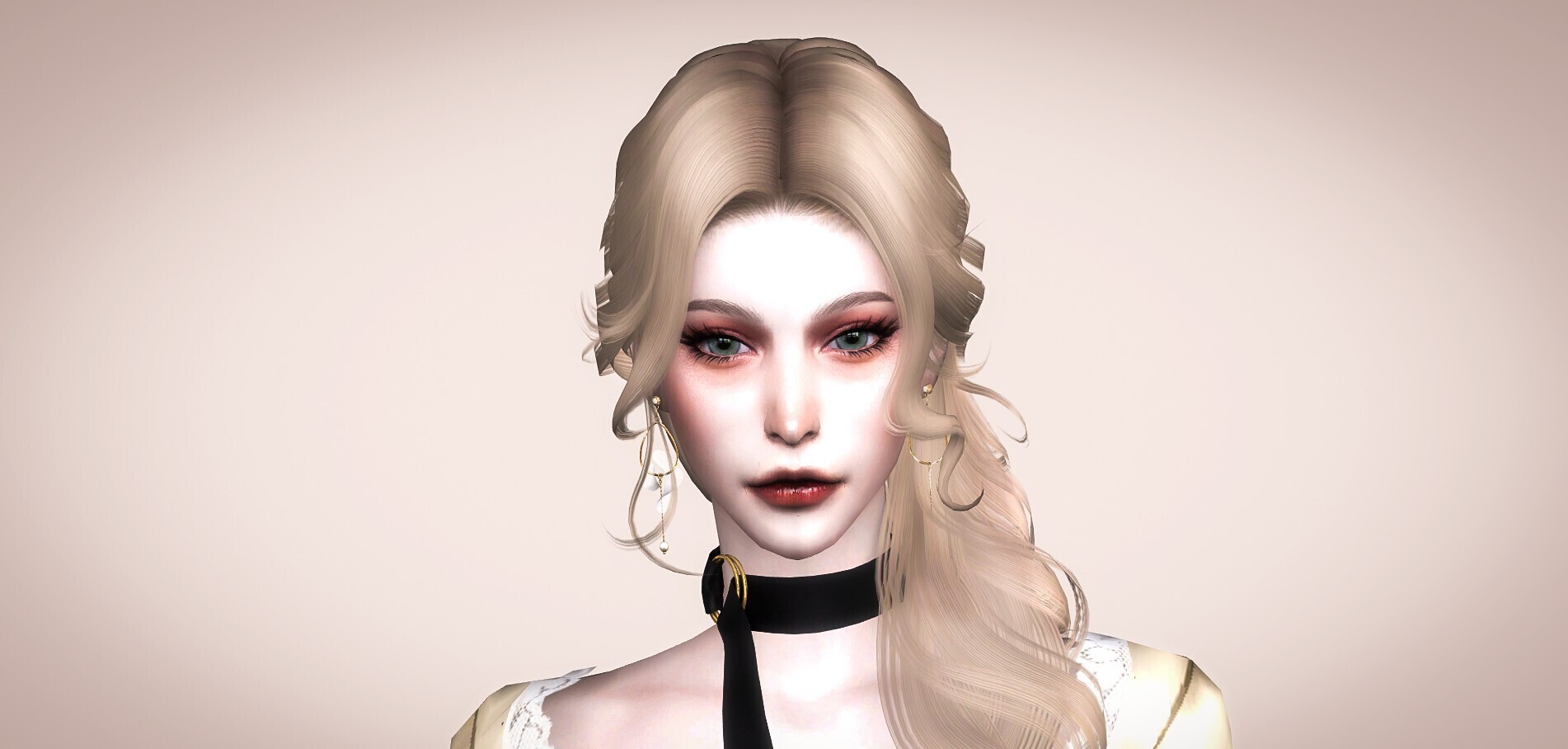 金发碧眼气质大姐姐