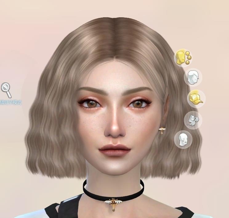 一个很潮的韩国雀斑小姐姐