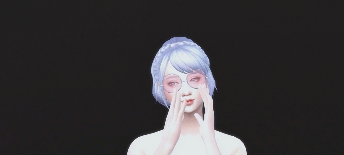 刚化身为人的人鱼小姐姐